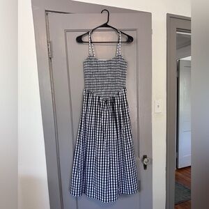 Abercrombie & Fitch Black and White Gingham Dipped-Waist smocked midi dress